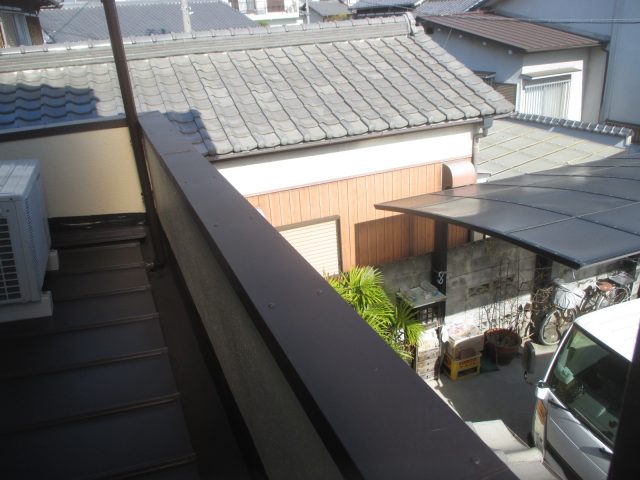 加古川市のベランダ笠木交換工事